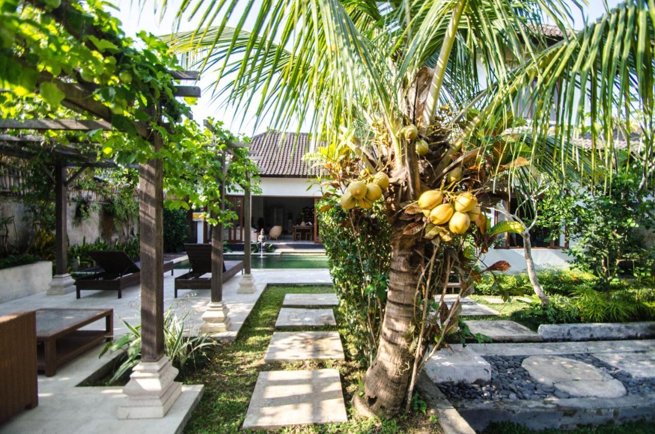 Villa Kami Ubud Exterior photo